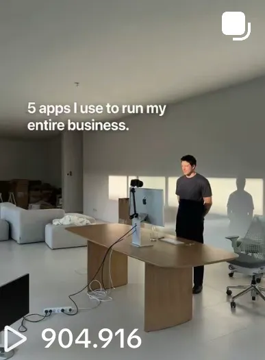 Post using the "5 apps I use to run my entire business" format, 904,916 views